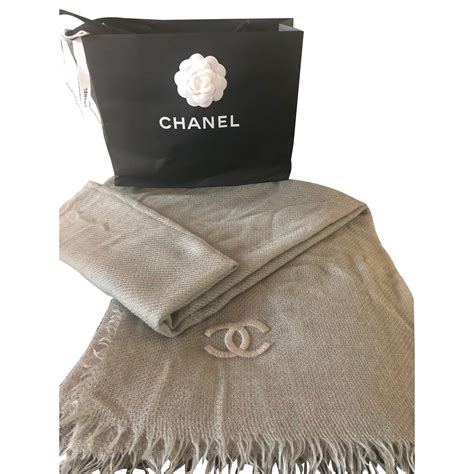 is my chanel scarf real.